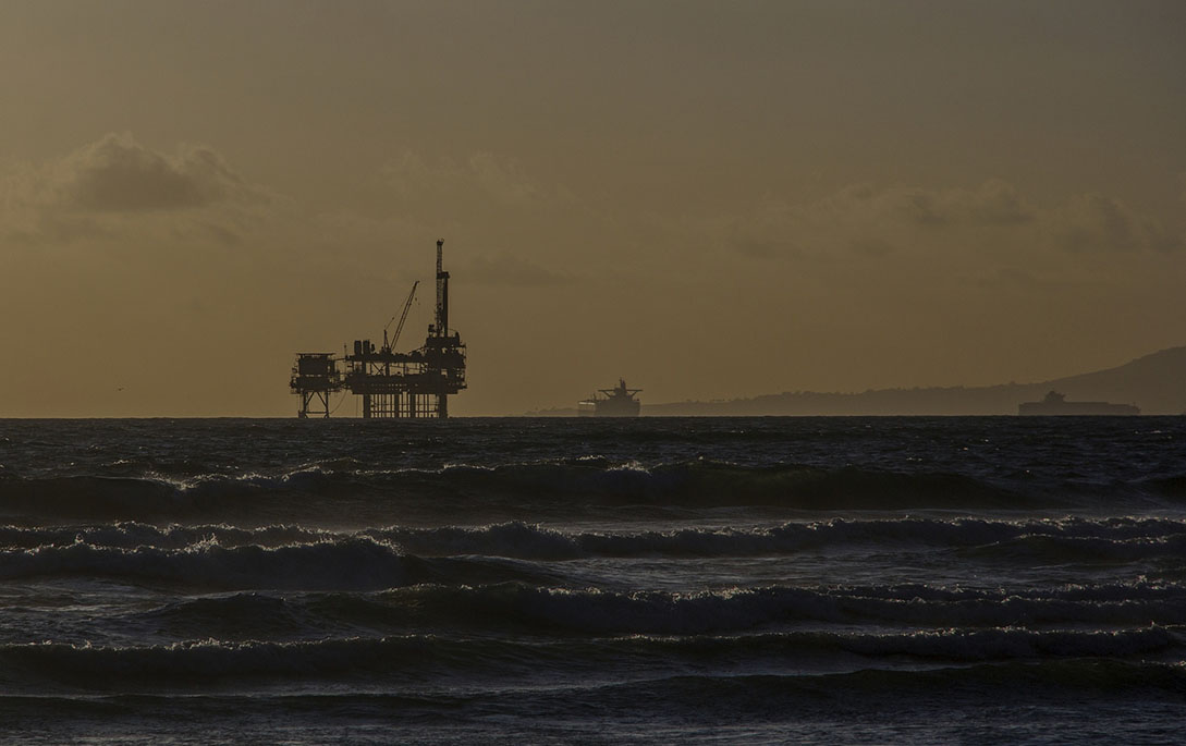 Сравнительный анализ инженерно-геологических условий на шельфах морей различного типа